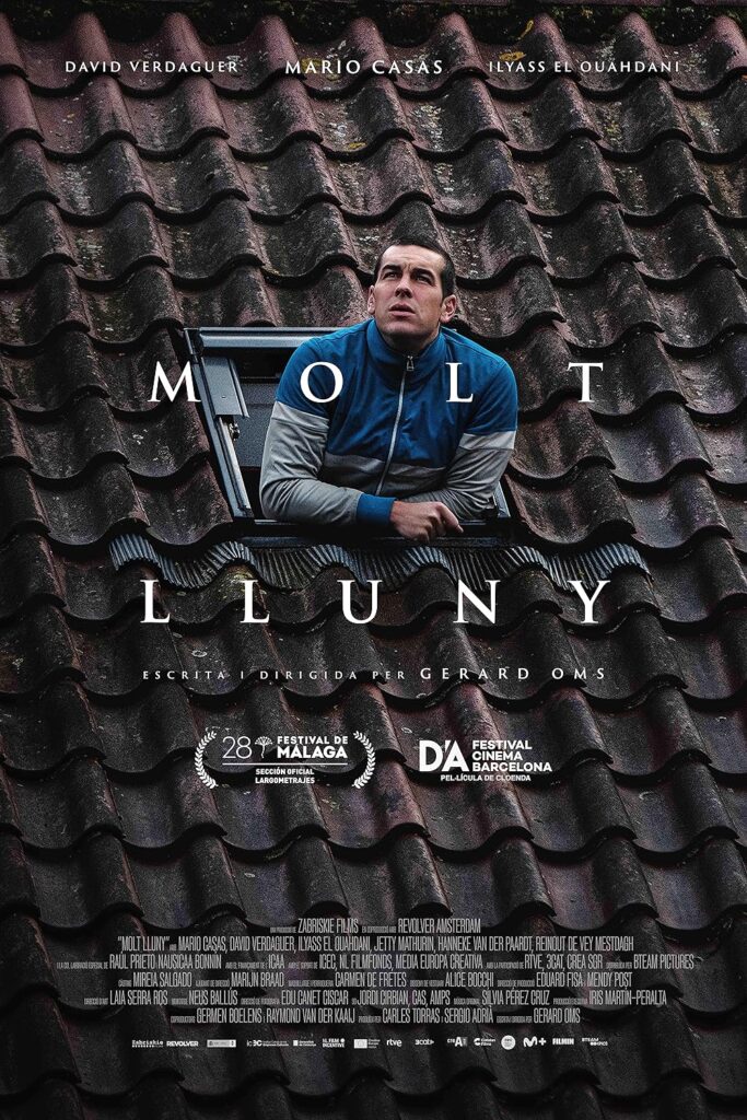 Molt Lluny poster